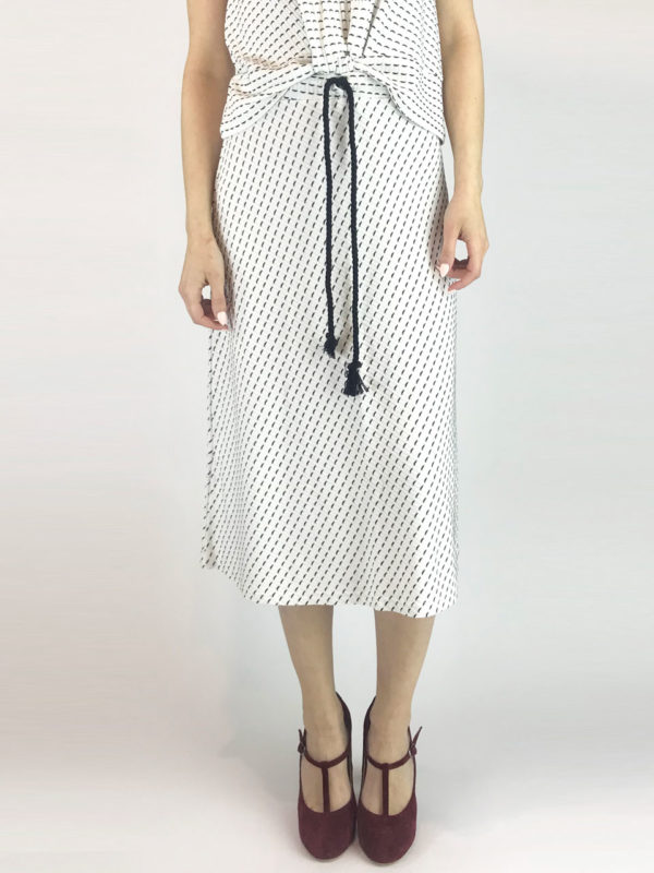 Ofilia's White Skirt