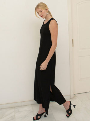 Ofilia's Open Back Dress Black