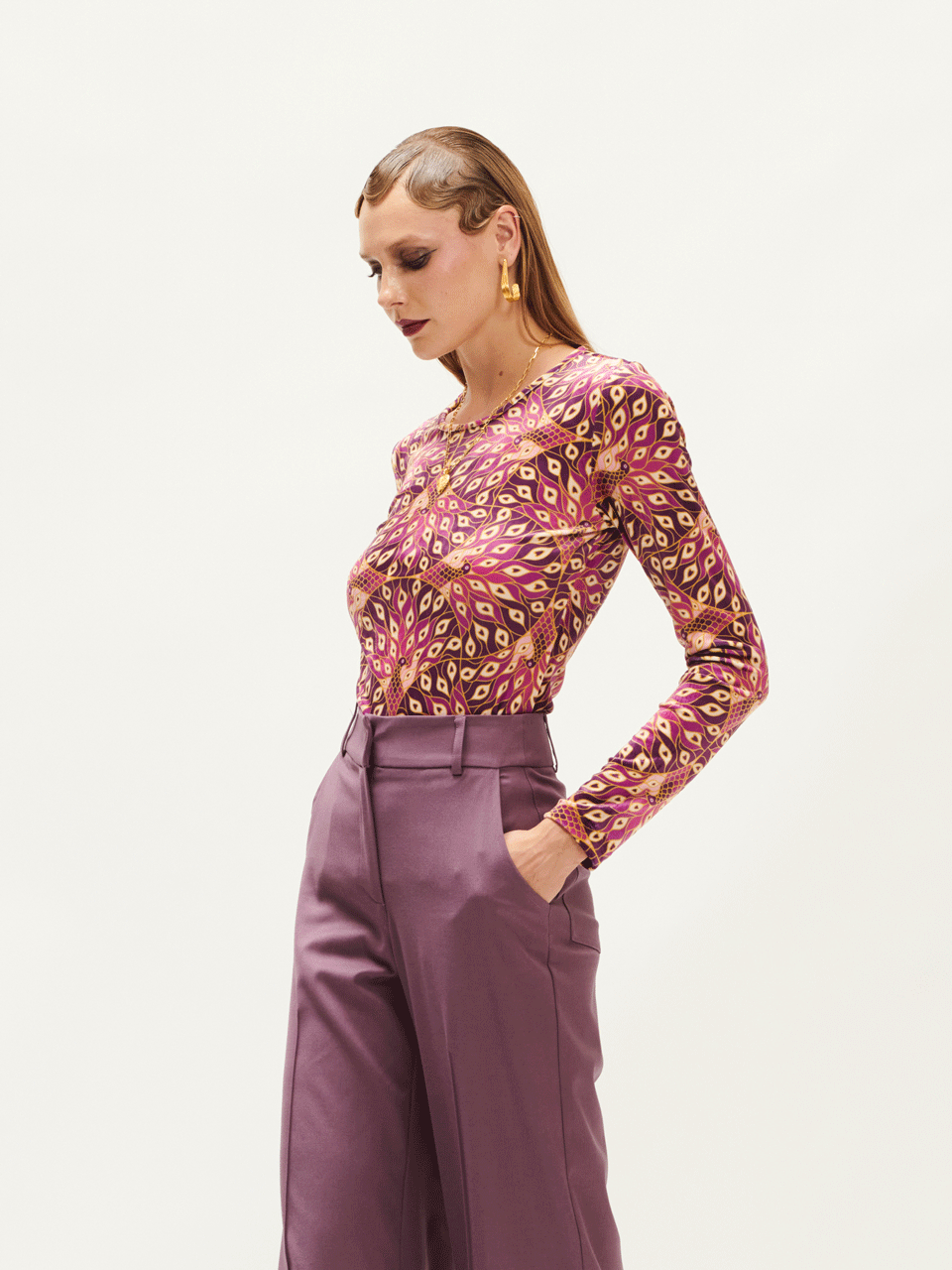 We are Velour Top Peacock Purple