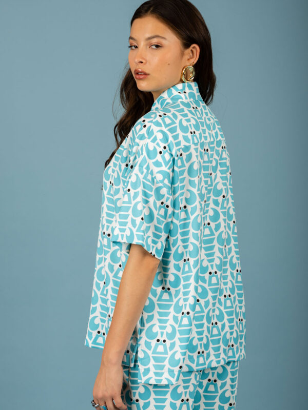 Chaton Agustin Oversized Shirt (Ciel)
