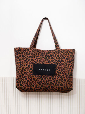 Arpyes Curry Tote bag