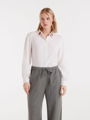Compania Fantastica White Shirt with Strawberry Embroidery