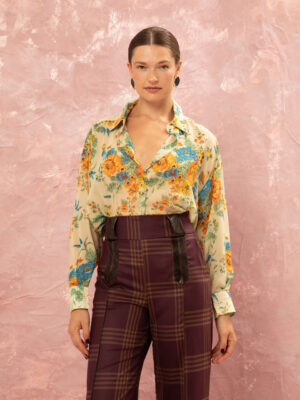 We are Chiffon Shirt Cream Tapetsaria